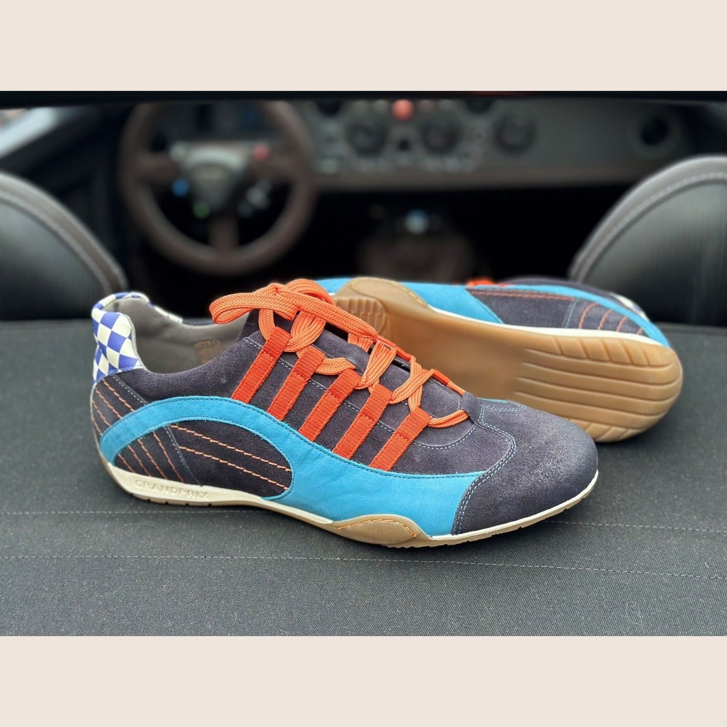 GPO Racing Sneaker Blue-Suede Mixed - GPO Racing sneakers in blue suede combine style and comfort for car fans.