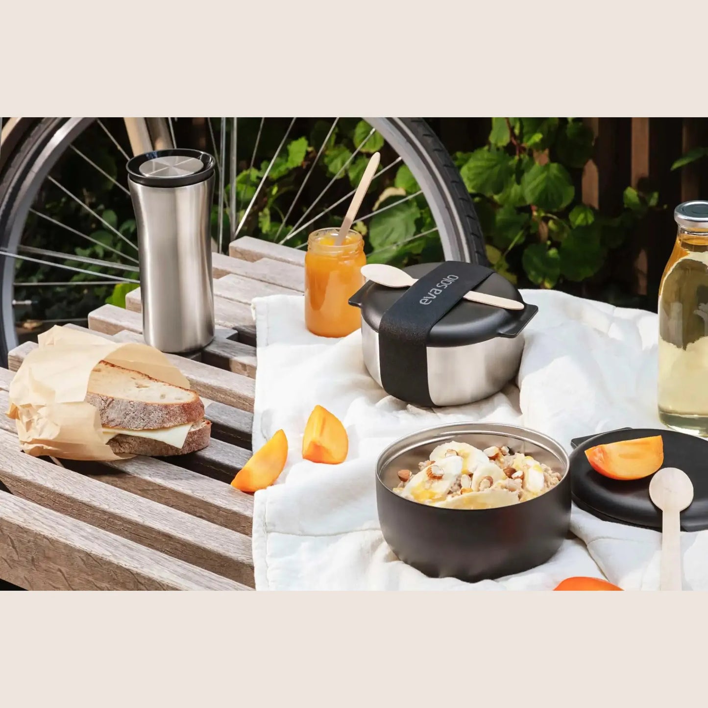 To Go Lunchbox Steel Black