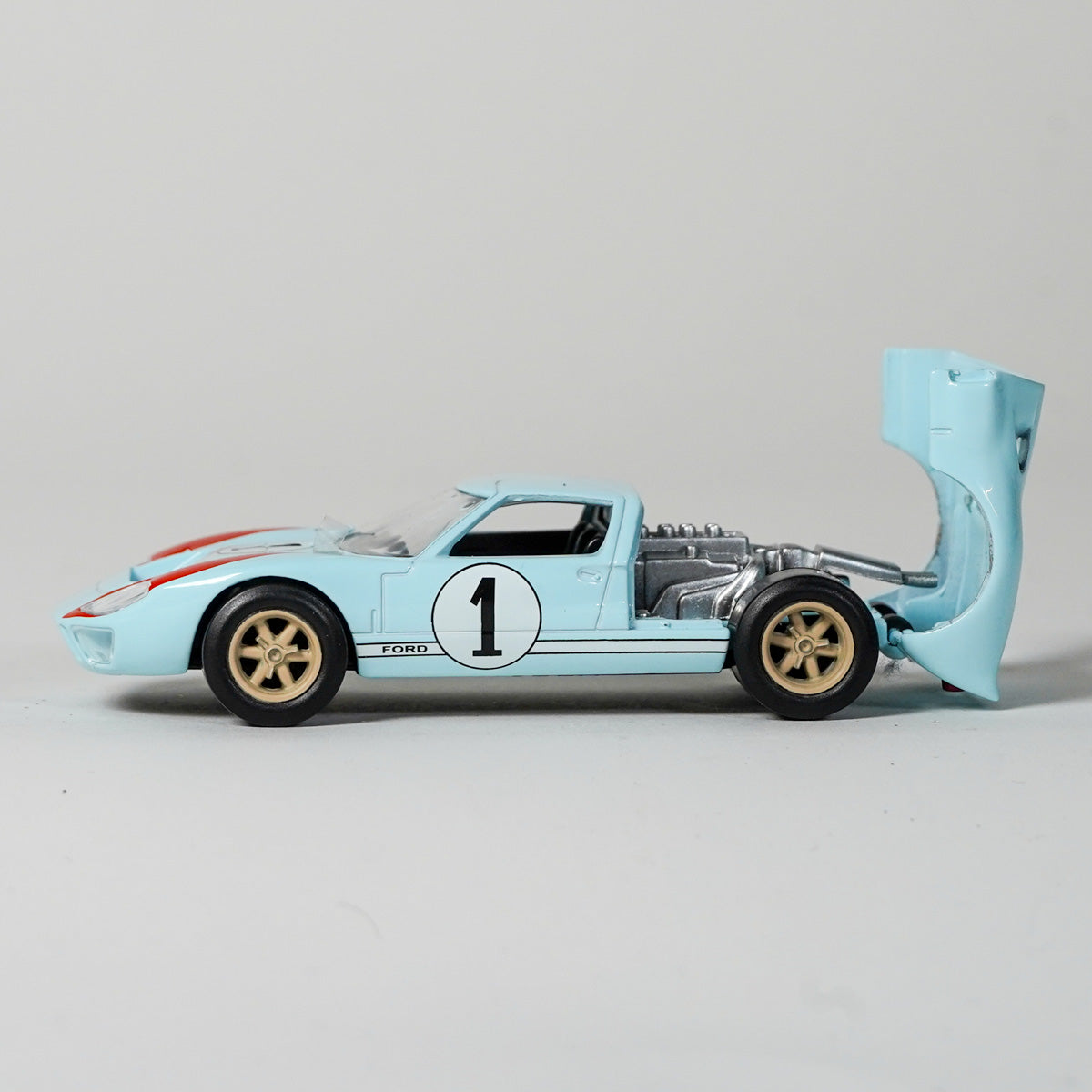 Ford GT40 #1 Le Mans 1966 1:43