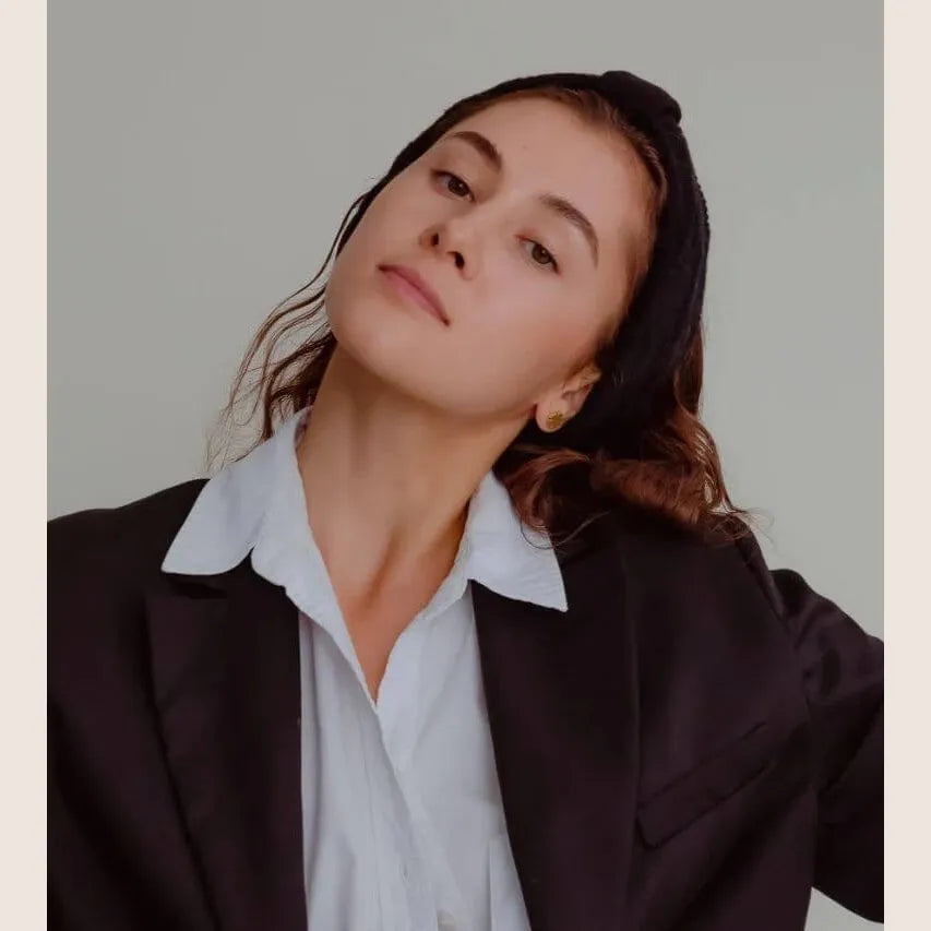 ARIE HEADBAND - WOOL - Black / One-Size - Wool headband in black, perfect for keeping ears warm in winter.