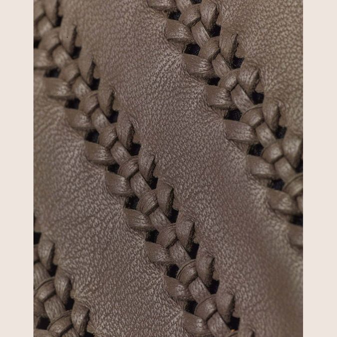 Emma, Taupe / One-Size - Taupe colored bag with an elegant and timeless look, perfect for any occasion.