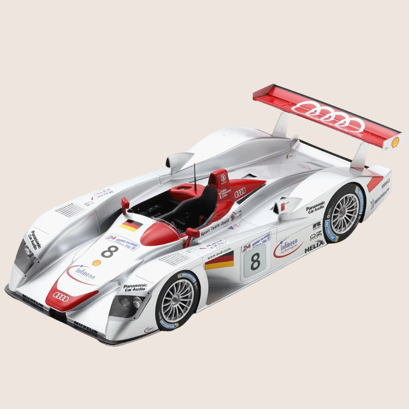 Audi R8 Le Mans LTE 1:18 - Detailed 1:18 scale model of the Audi R8 Le Mans, an iconic race car with aerodynamic design and powerful performance. Perfect for car collectors and motorsport enthusiasts.