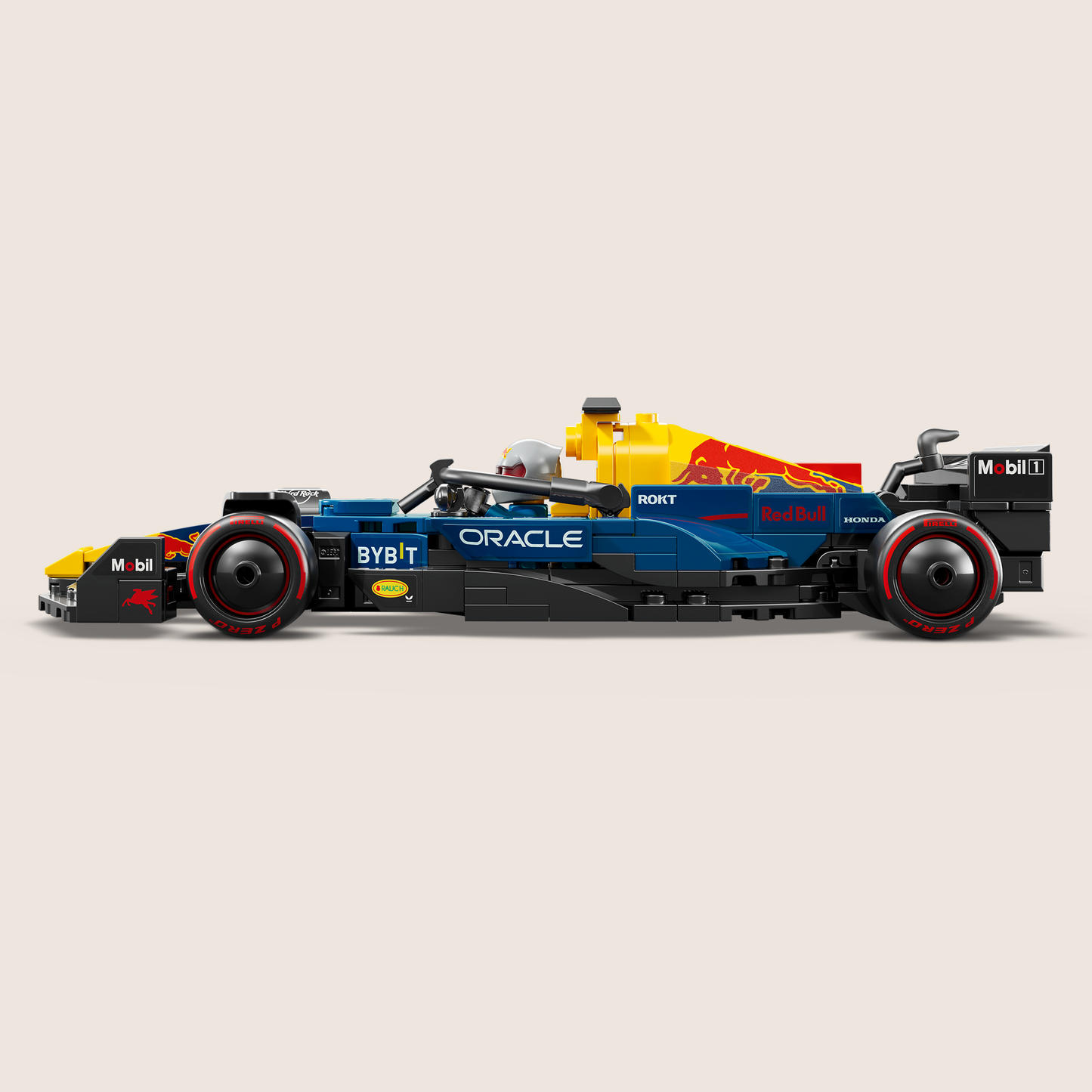 Speed Champions Redbull F1 Team - LEGO model of the Red Bull Racing Formula 1 car with authentic details. Perfect for F1 fans and LEGO collectors.