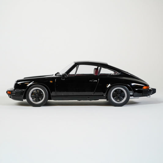 Porsche 911 SC Coupe 1983 1:18