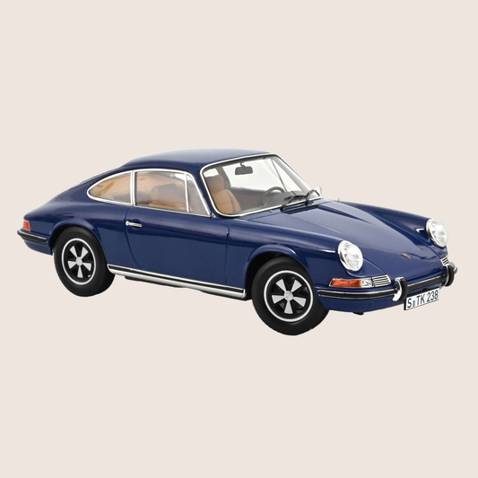 Porsche 911 S 1969 Blue 1:18 Norev - Detailed model of the Porsche 911 S from 1969 in blue.