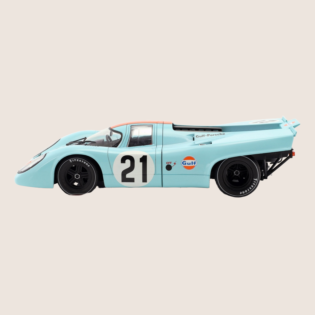 1:18 scale model of the Porsche 917K #21 from the 24 Hours of Le Mans 1970, produced by CMR Models - a detailed reproduction of the iconic race car with authentic colors and markings.