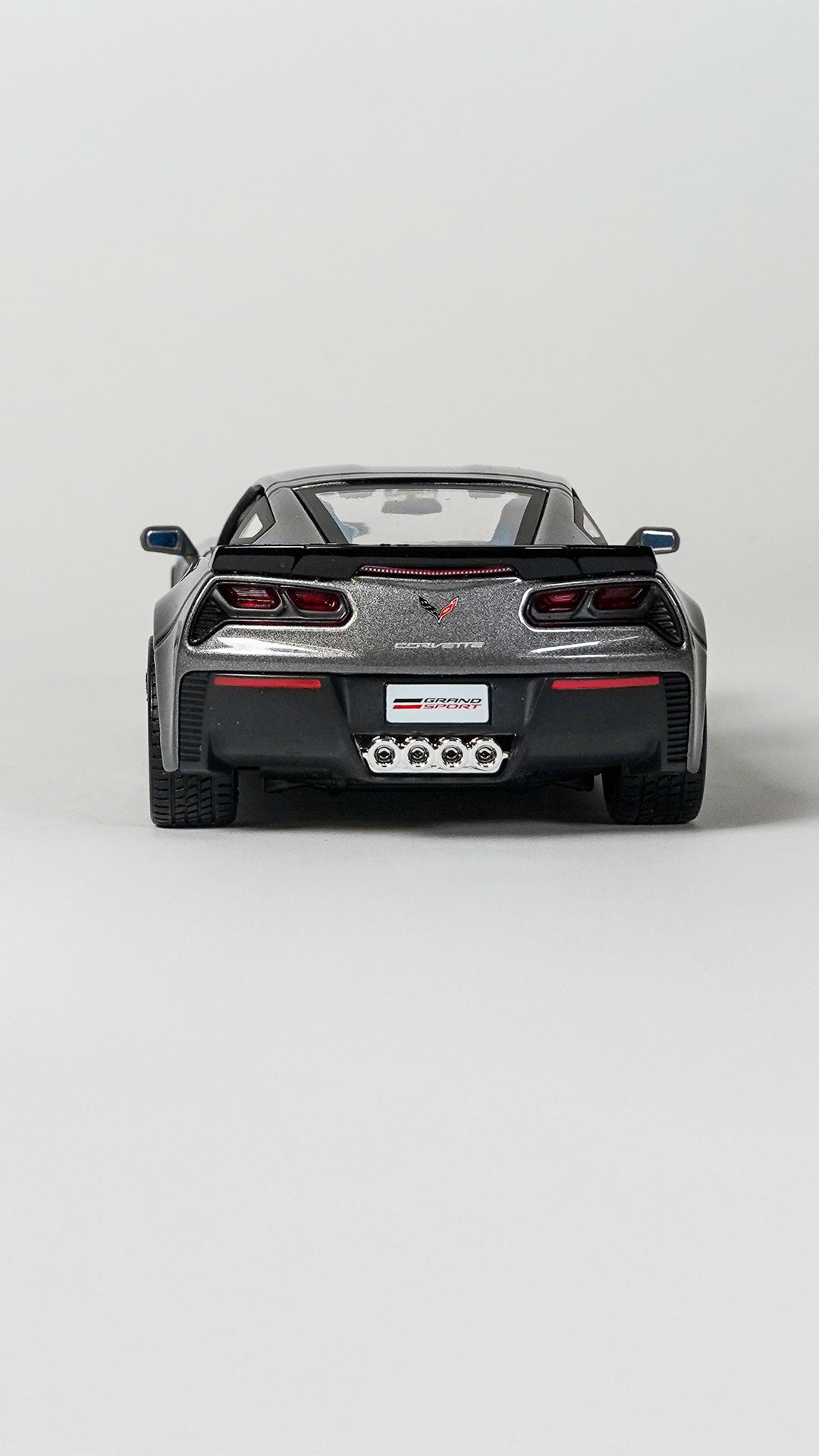 Maisto Chevrolet Corvette Grand Sport 1:24