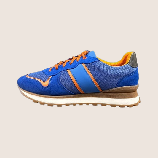 GPO Sneakers Crossover Blue - Modern crossover sneakers in blue, ideal for both sports and everyday wear.