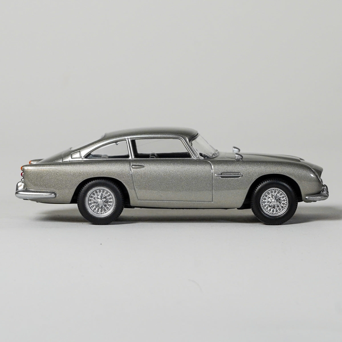 Aston Martin DB5 1:43