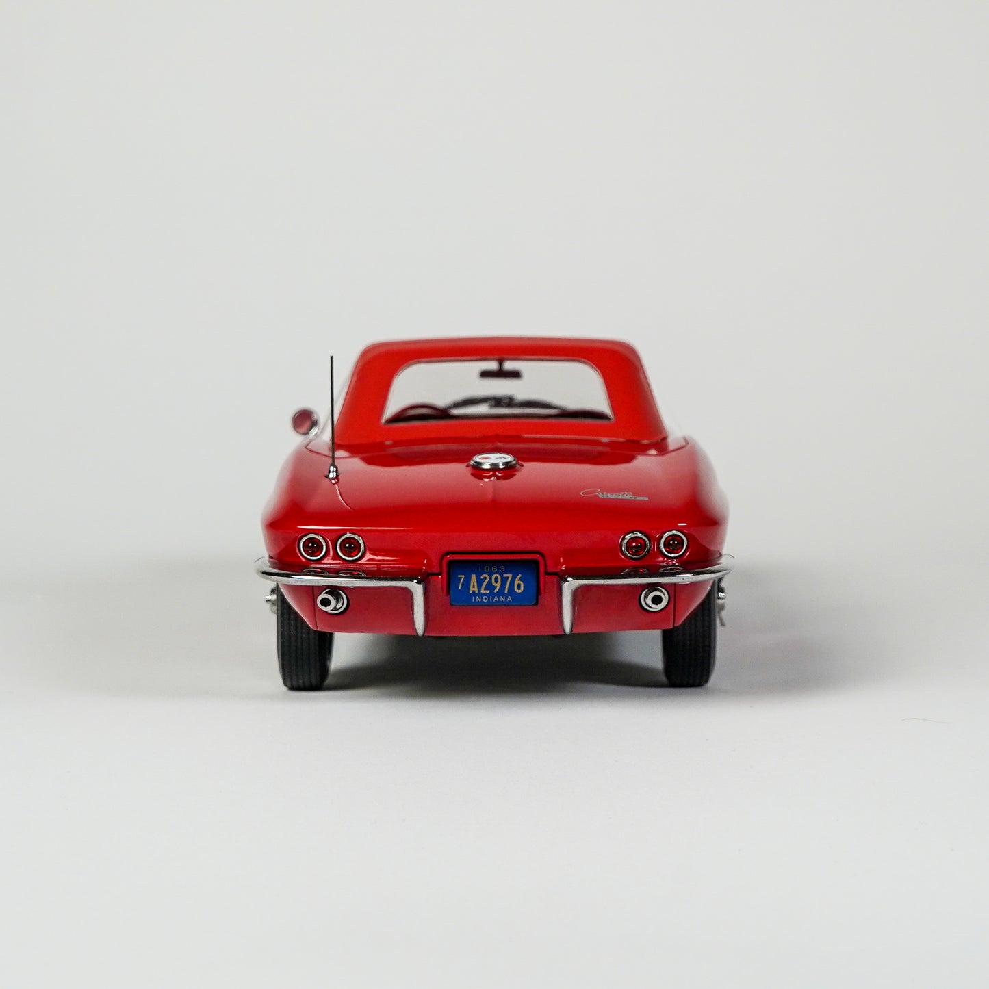 Chevrolet Corvette Stingray Convertible 1963 1:18