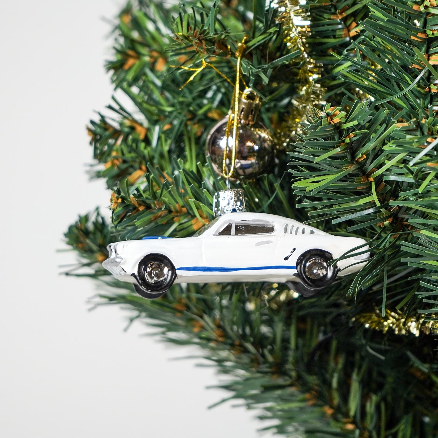 Christmas ball Mustang