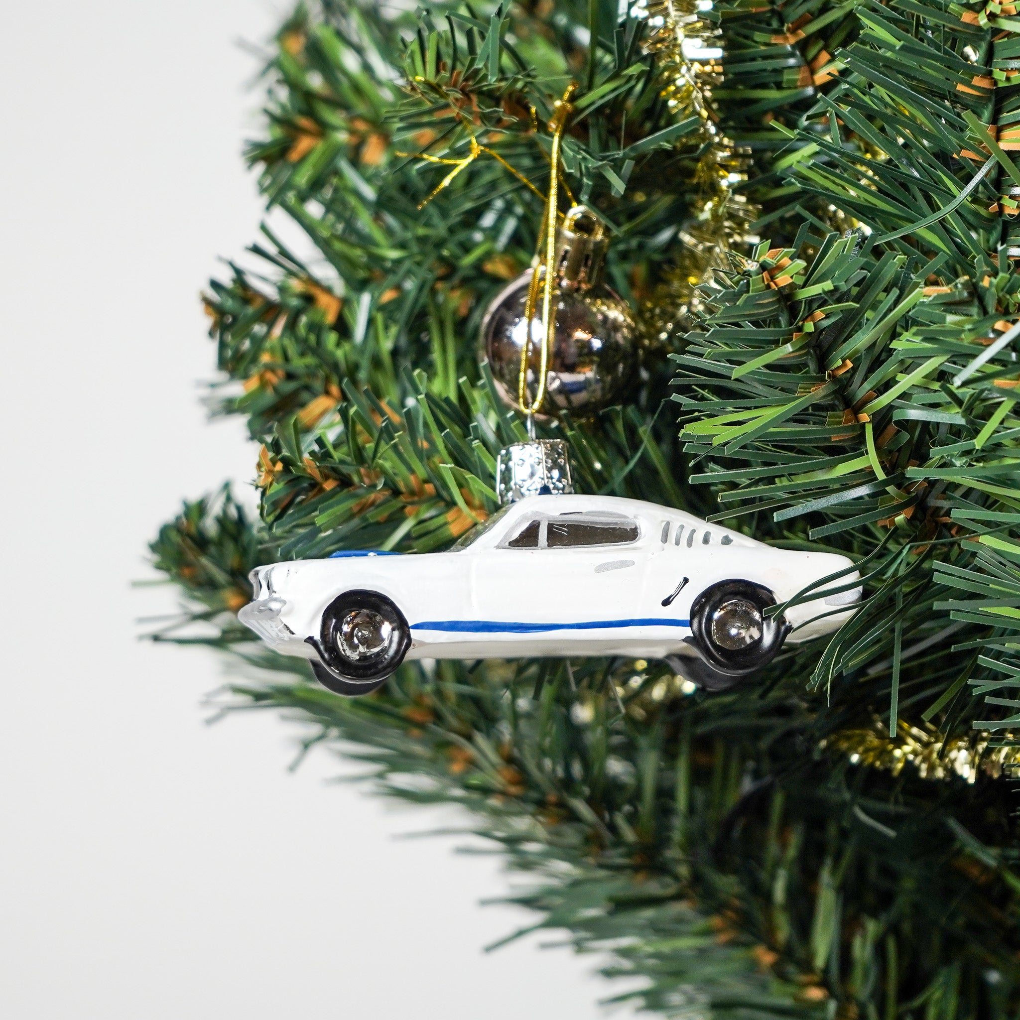 Christmas ball Mustang