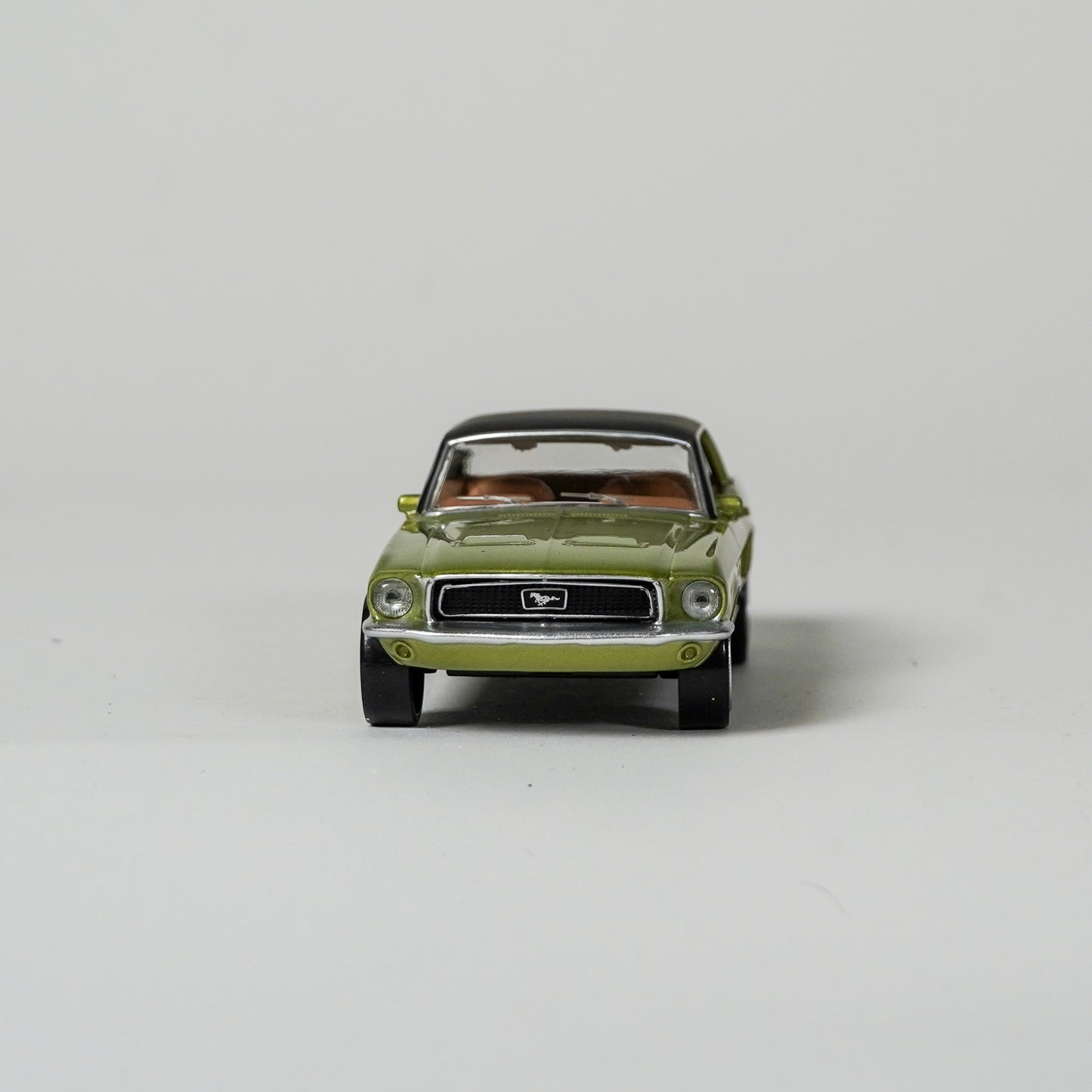 Ford Mustang 1:43 scale