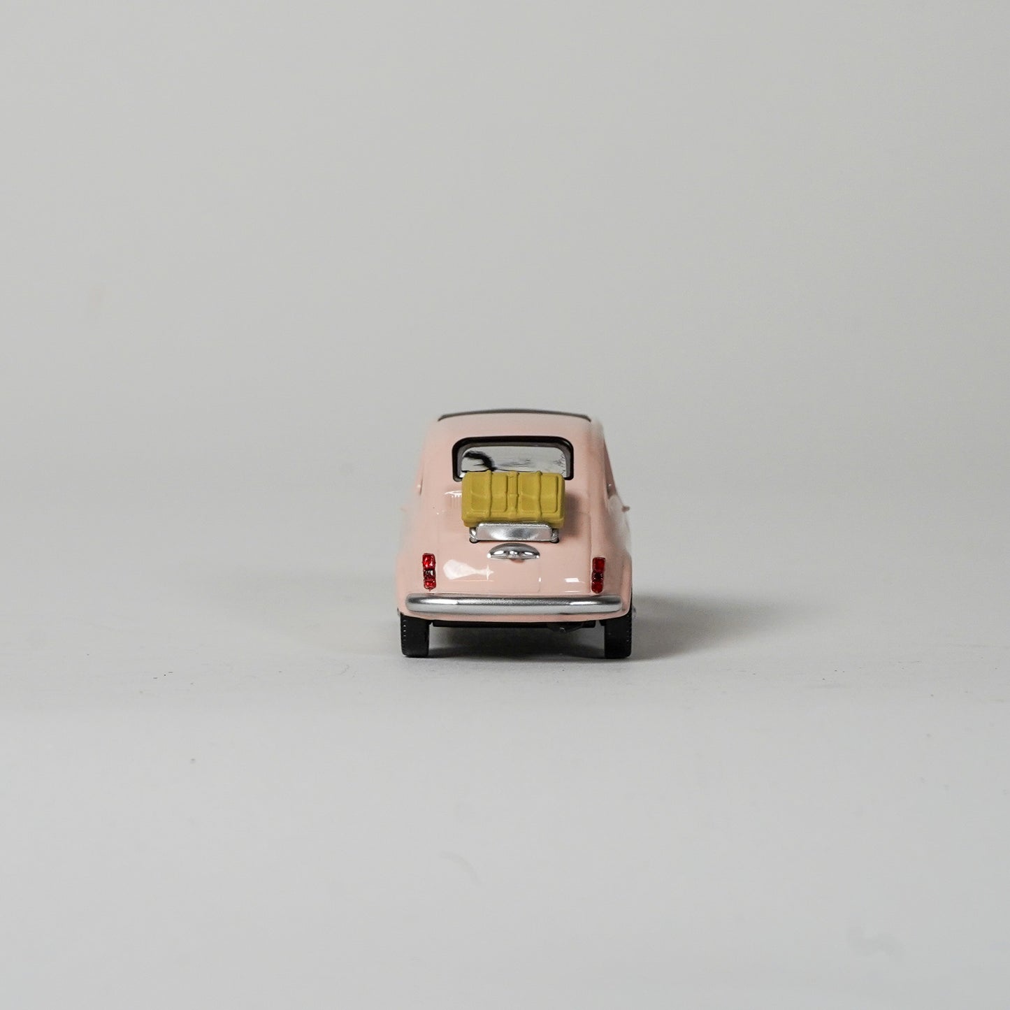 Fiat 500 F Pink 1:43