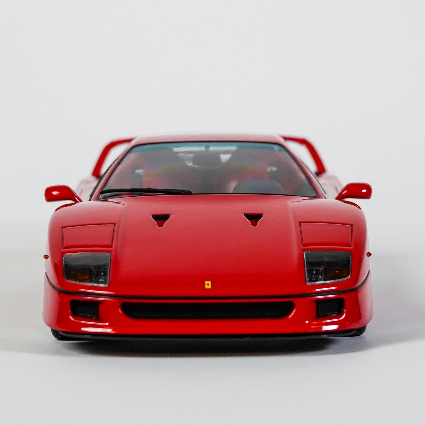 1:18 F40 1987 Red Seats