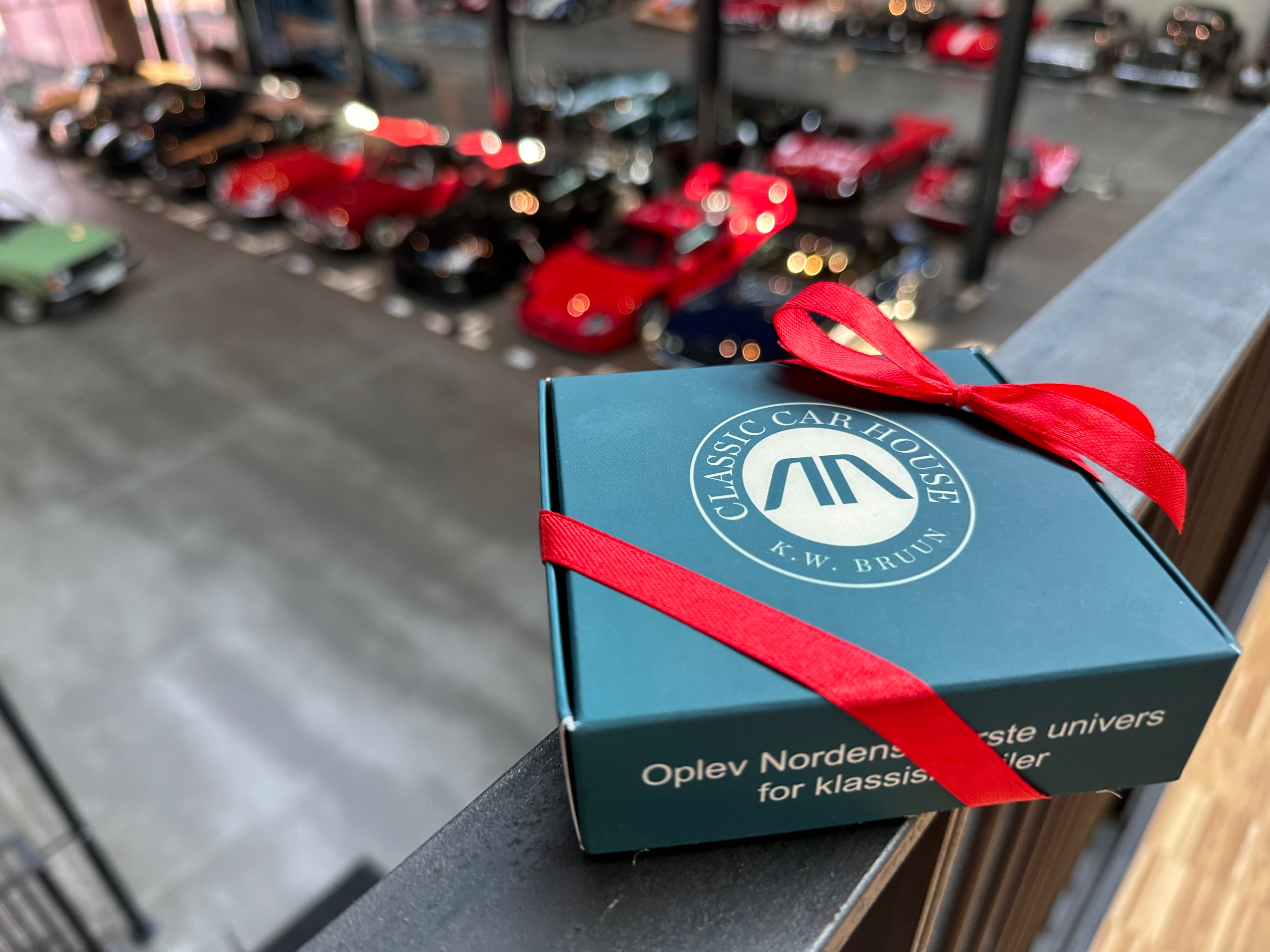 Gift box - 2x entrance tickets to car museum Classic Car House Kongevejen 79, 2800 Kgs. Lyngby