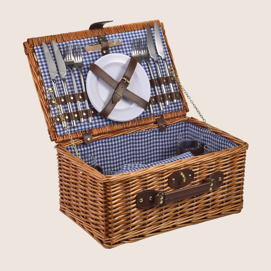 Picnic Basket - Laguiole 4 pers. - Classic picnic basket for four people, ideal for a day in nature