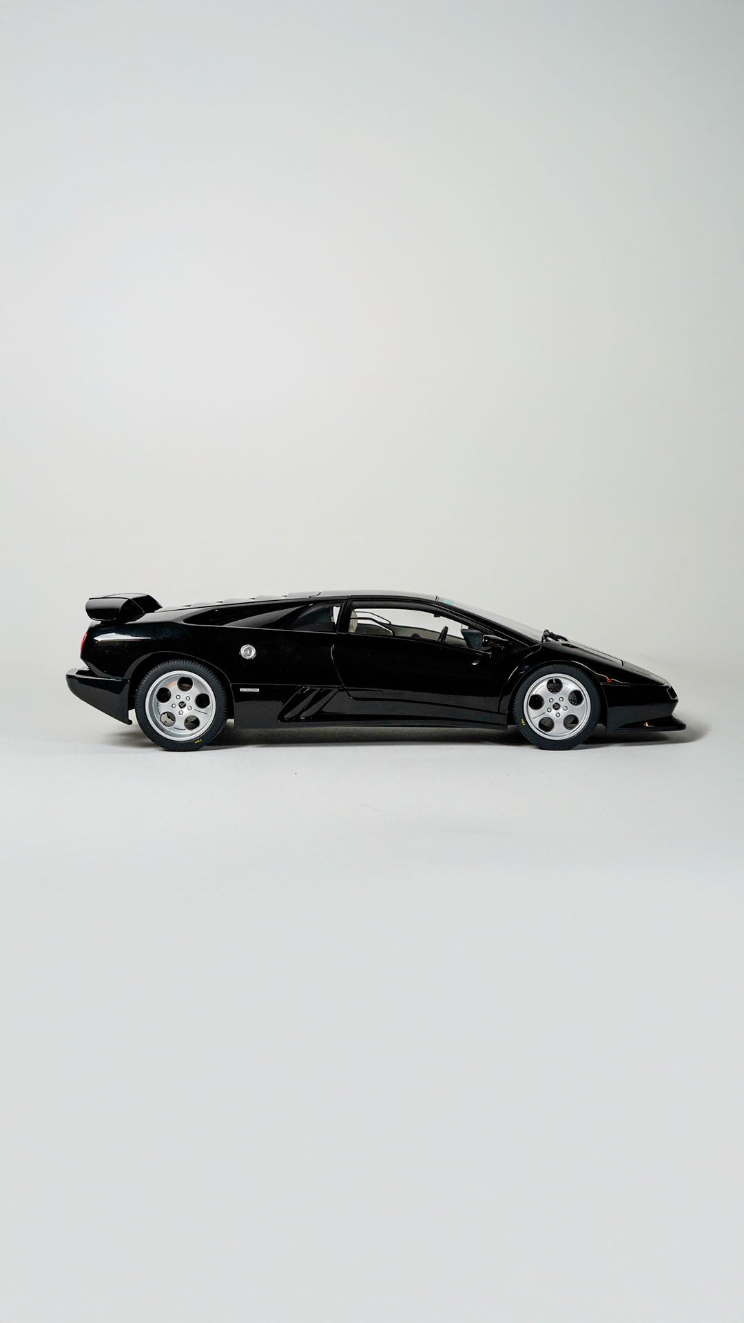 Lamborghini Diablo SE30-1999 1:18 AutoArt