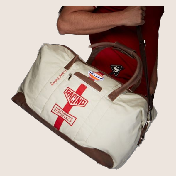 M.Delaney Travel Bag - Sand - Exclusive travel bag in sand color design, ideal for the style-conscious traveler.