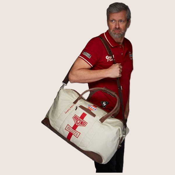 M.Delaney Travel Bag Medium - Sand - Exclusive travel bag in sand color design, ideal for the style-conscious traveler.