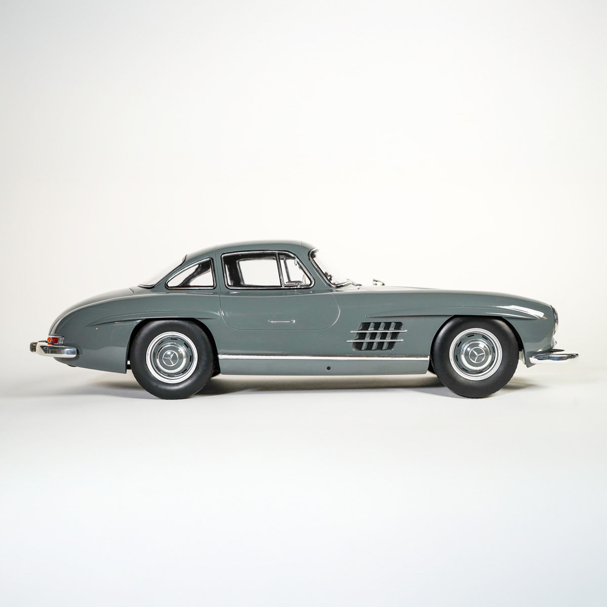 Mercedes Benz 300 SL 1:12