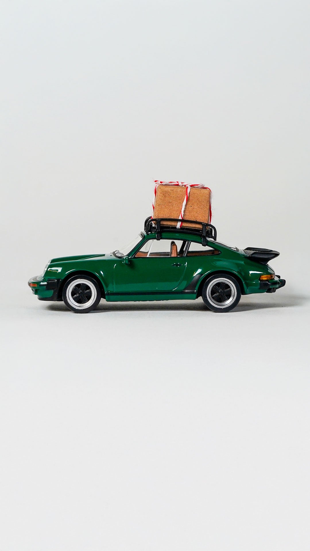 Porsche 911 Turbo 1978 Christmas 1:43
