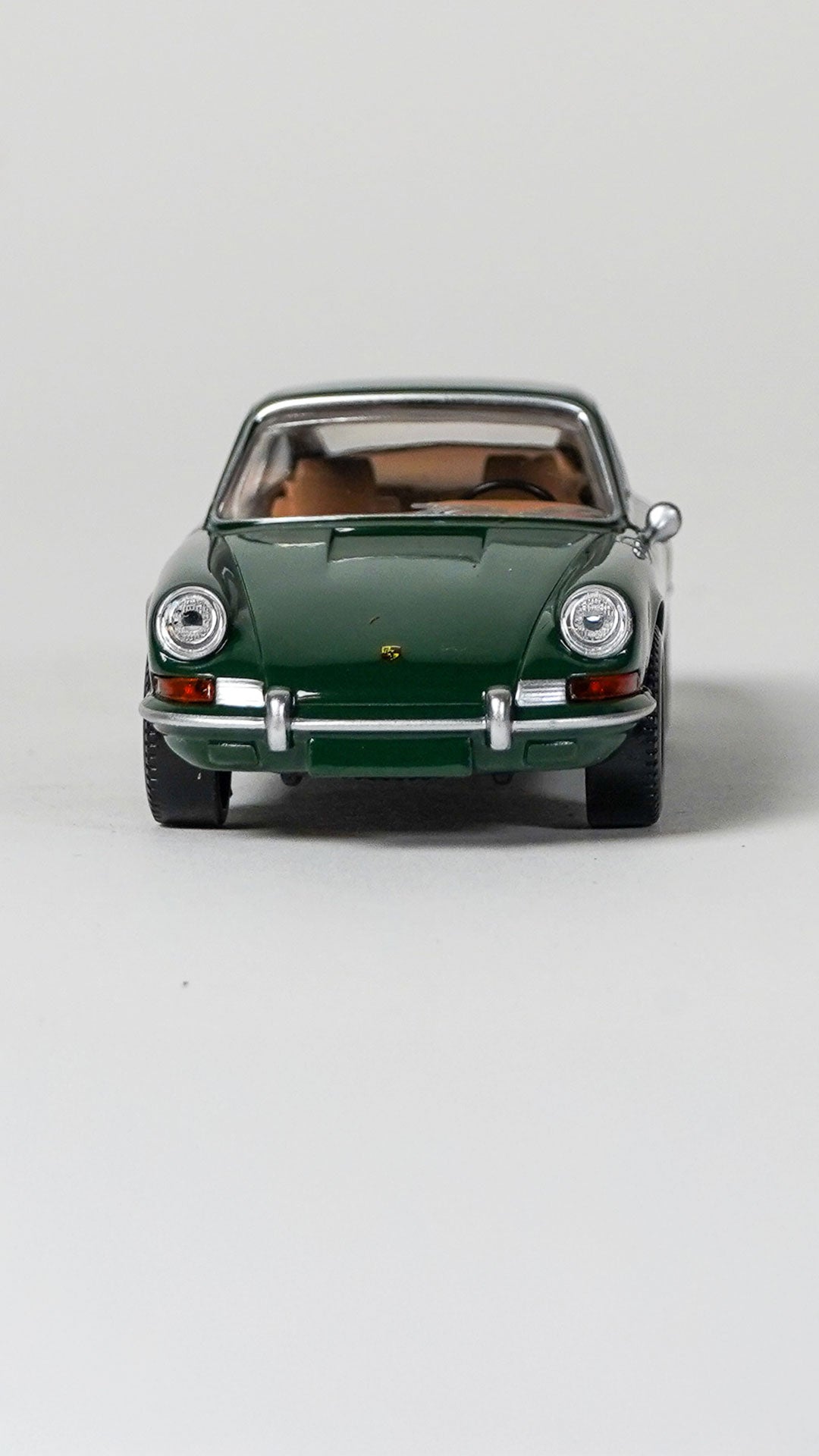 Porsche 911 Green Irish Green 1:43