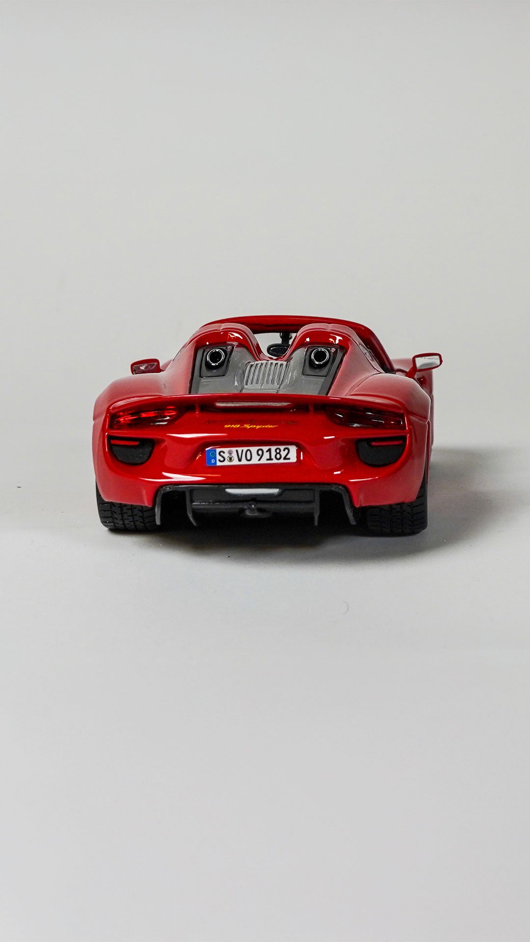 Bburago Porsche 918 Spyder 1:24
