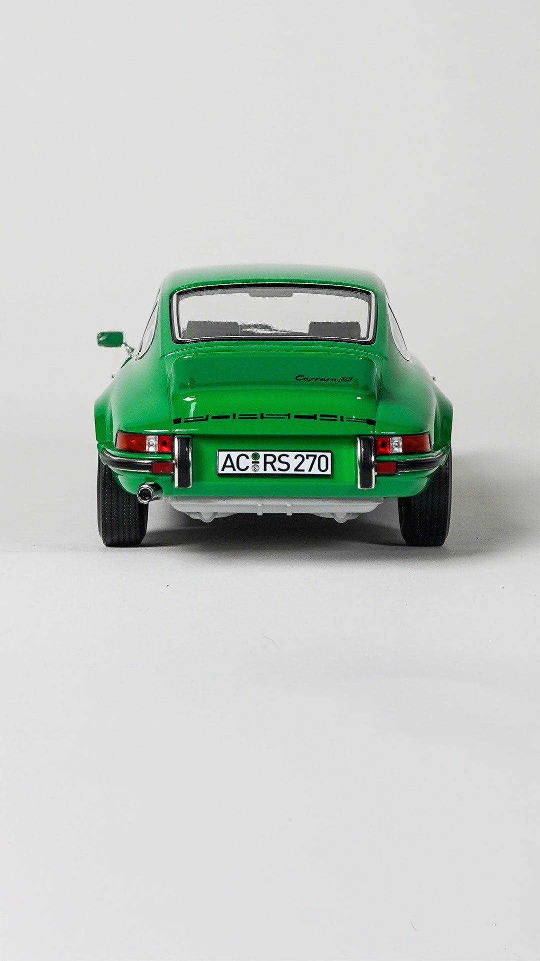 Porsche 911 RS Touring 1973 1:18