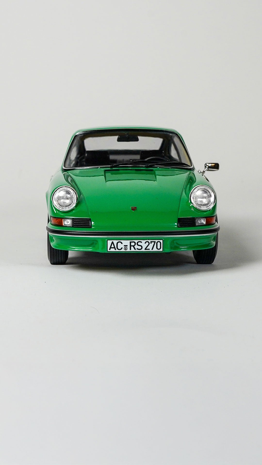 Porsche 911 RS Touring 1973 1:18