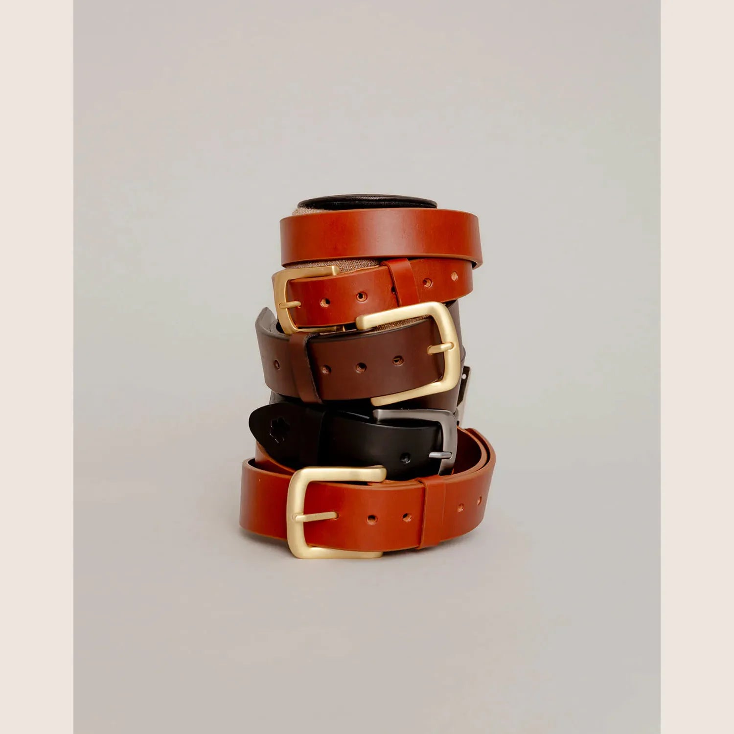 BUCKINGHAM BELT GOLD - Brown - Elegant brown leather belt with gold buckle, ideal for completing a classic look.