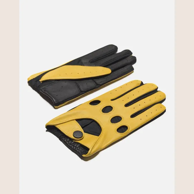 Frederik, Yellow / One-Size - Unique yellow driving gloves in supple leather, a perfect combination of style and function.