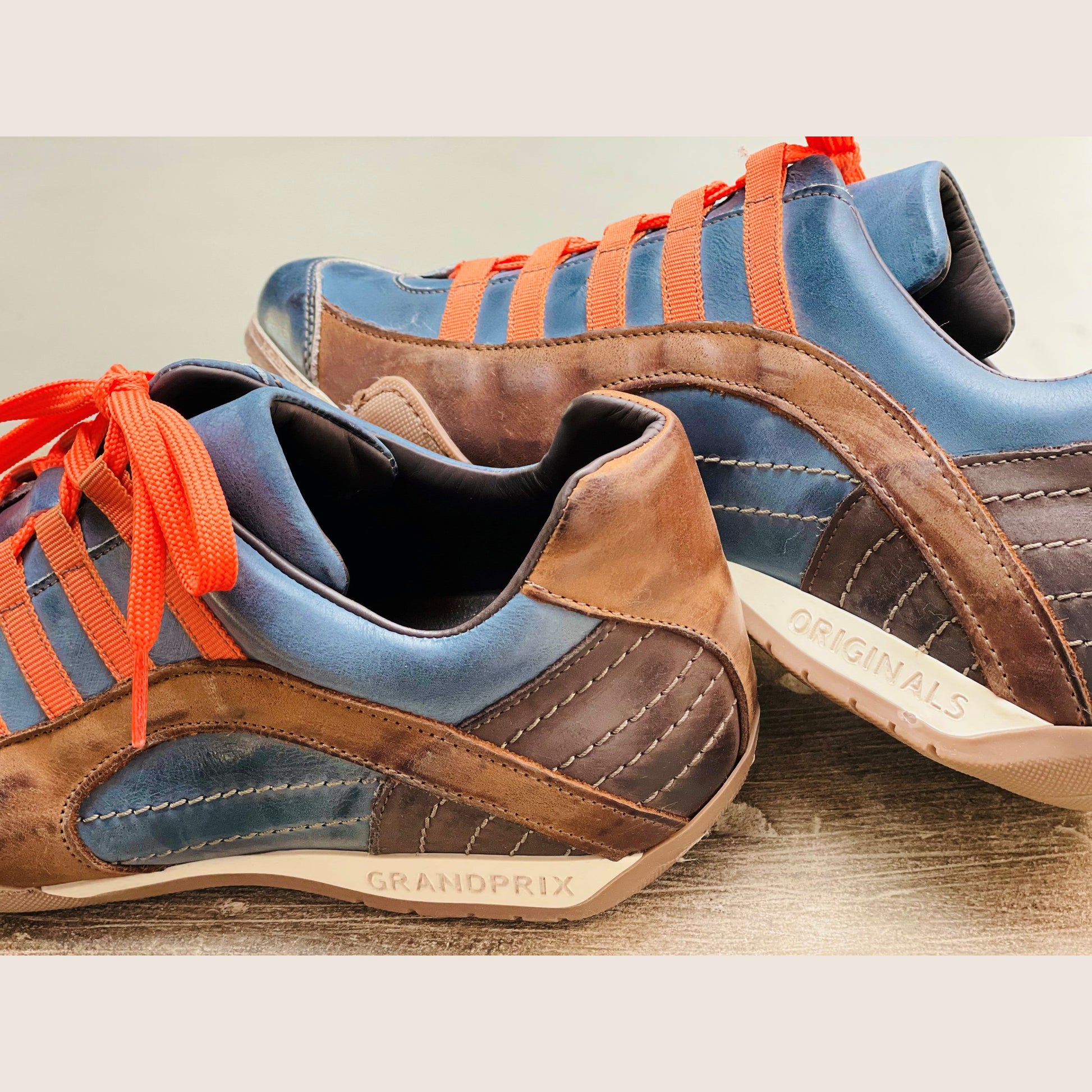 GPO Sneaker Monza - Stylish Monza Indigo sneaker, perfect for both everyday wear and car enthusiasts.