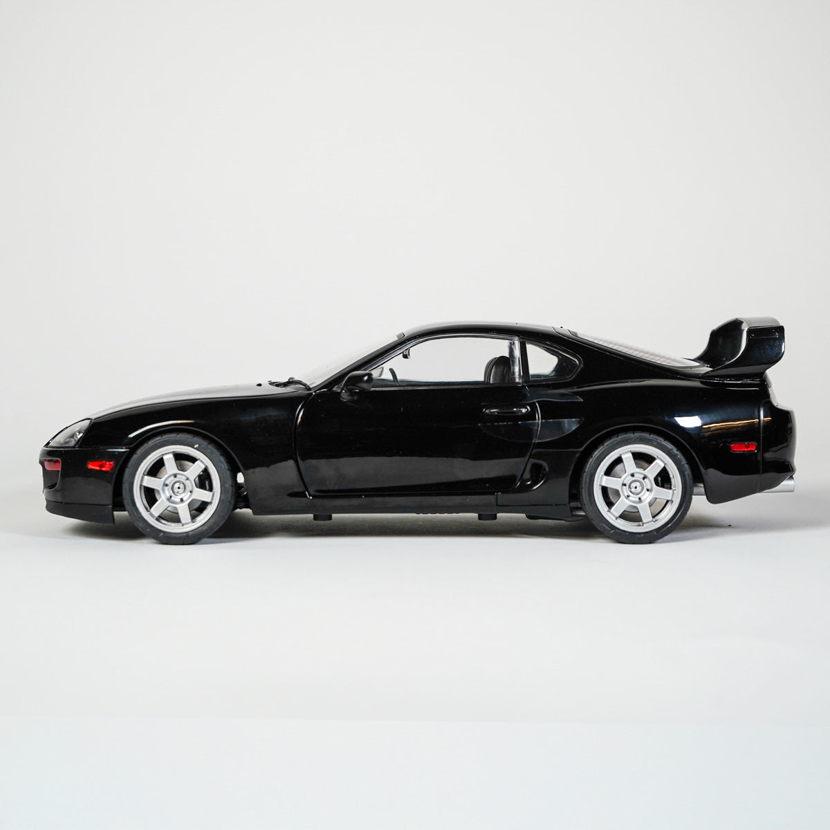 Toyota Supra MK4 1993 1:18
