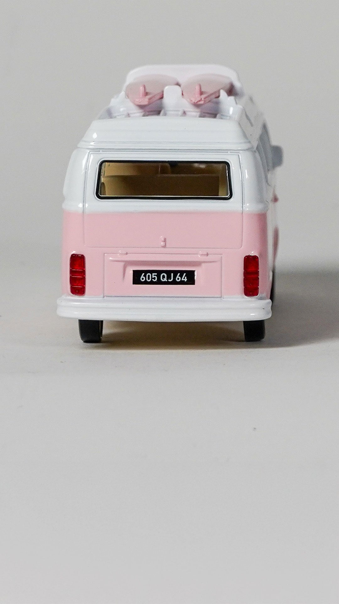 Volkswagen Combi T2 Camper 1973 Pink 1:43