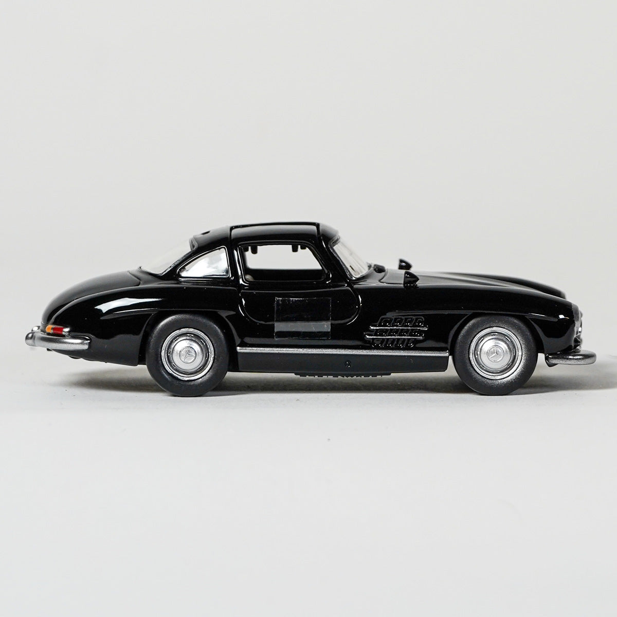 Mercedes 300 SL Black 1:43
