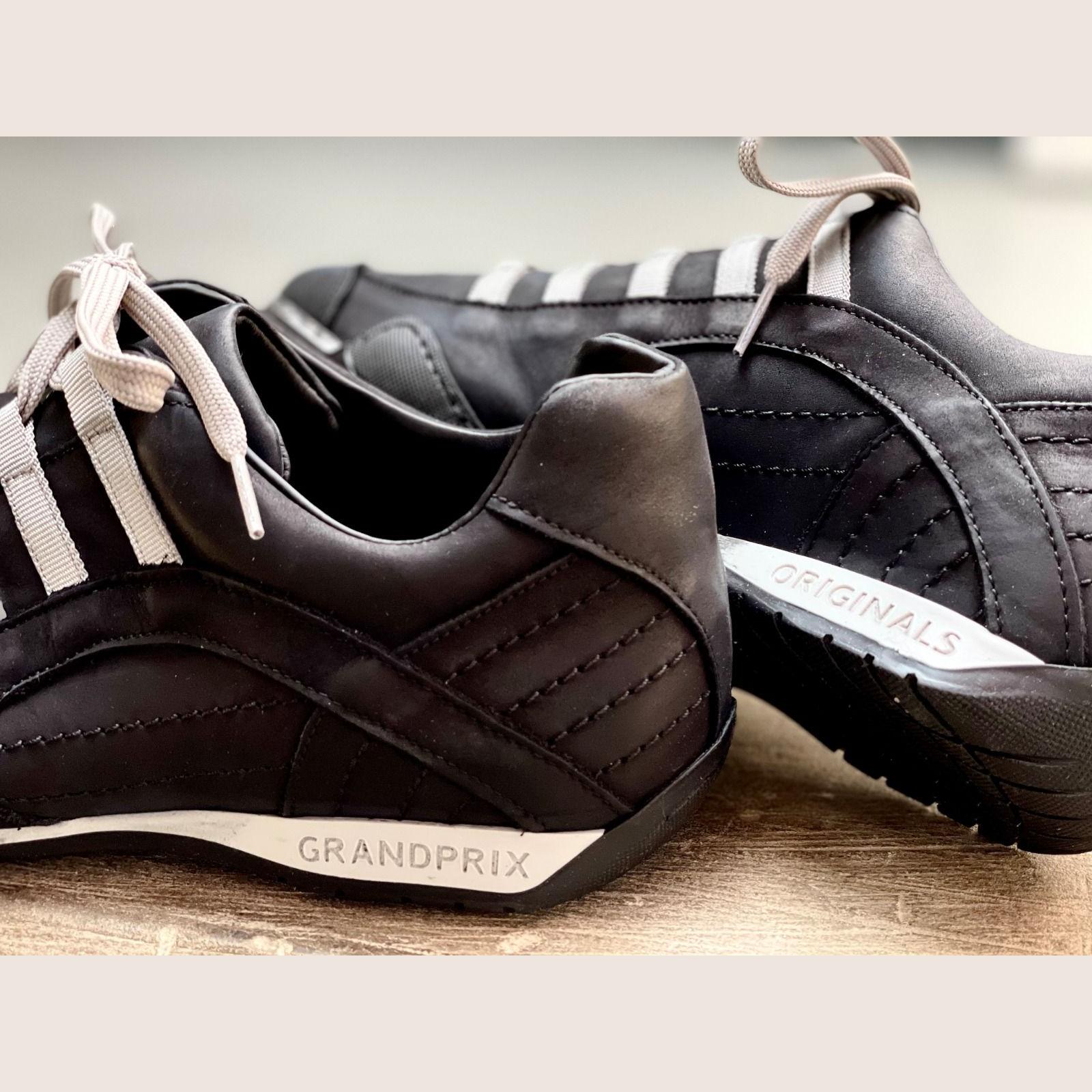 GPO Sneakers Asphalt - Modern asphalt gray sneakers, combining comfort and style.