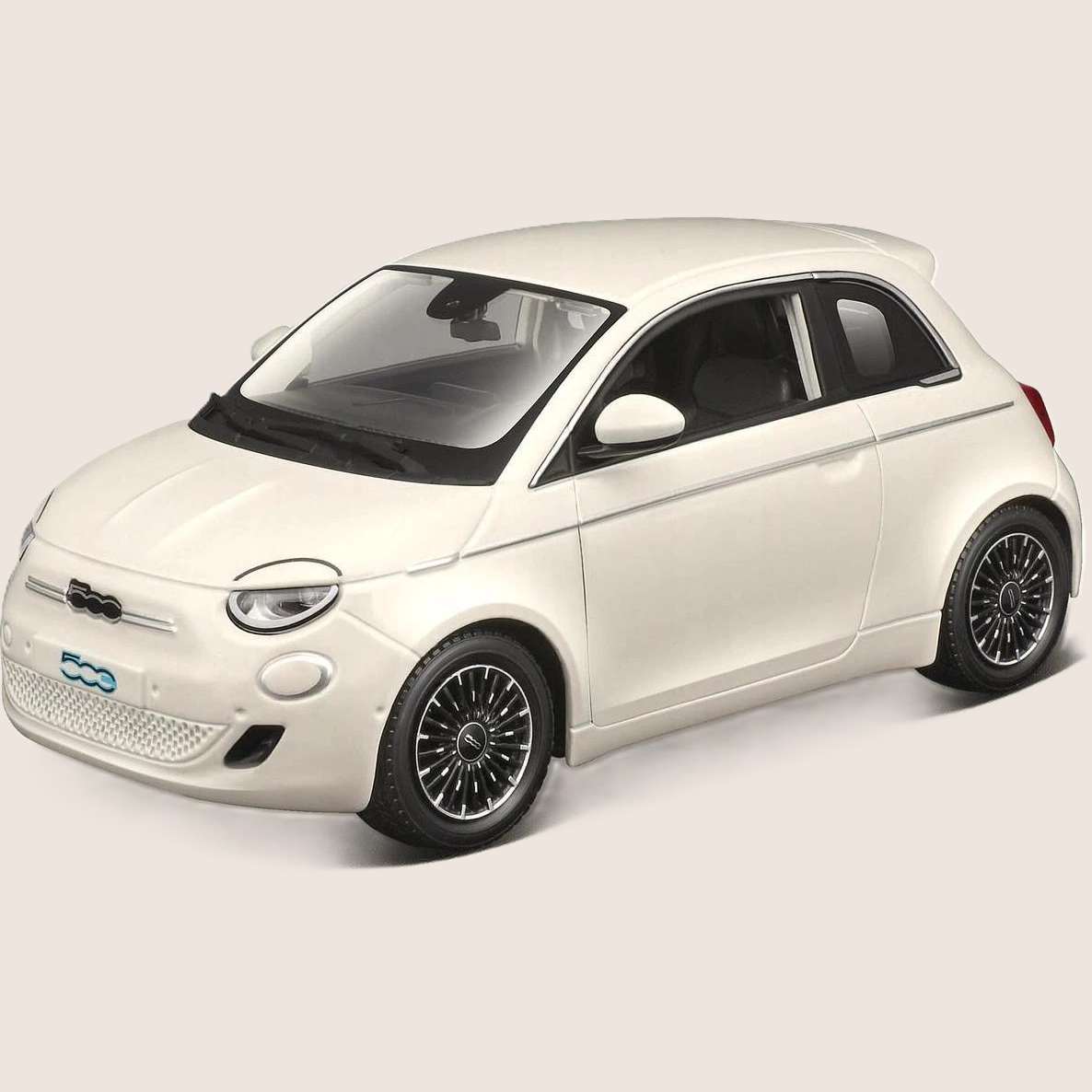 Bburago Fiat 500e 1:24 model car with detailed bodywork and realistic interior