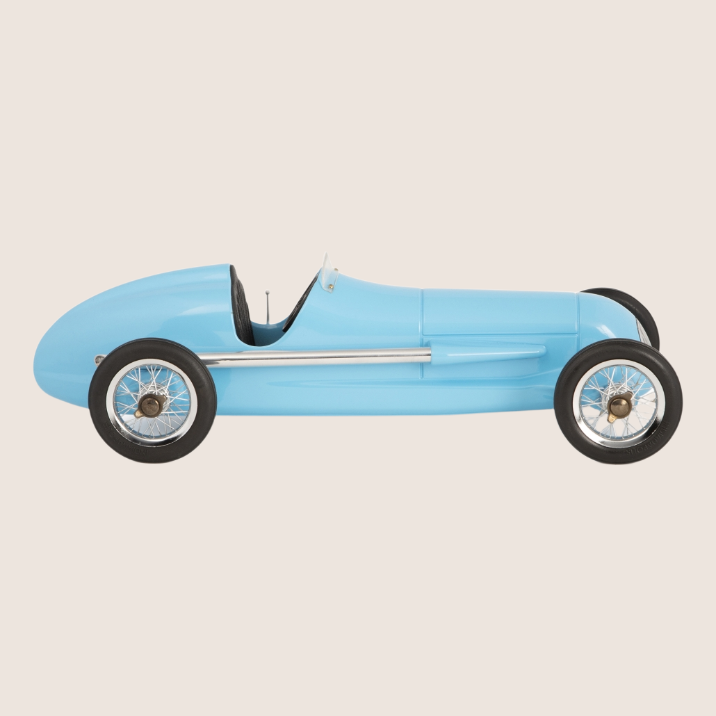 Blue Racer Bugatti Type 51 - Detailed model of the Bugatti Type 51 in classic blue color.