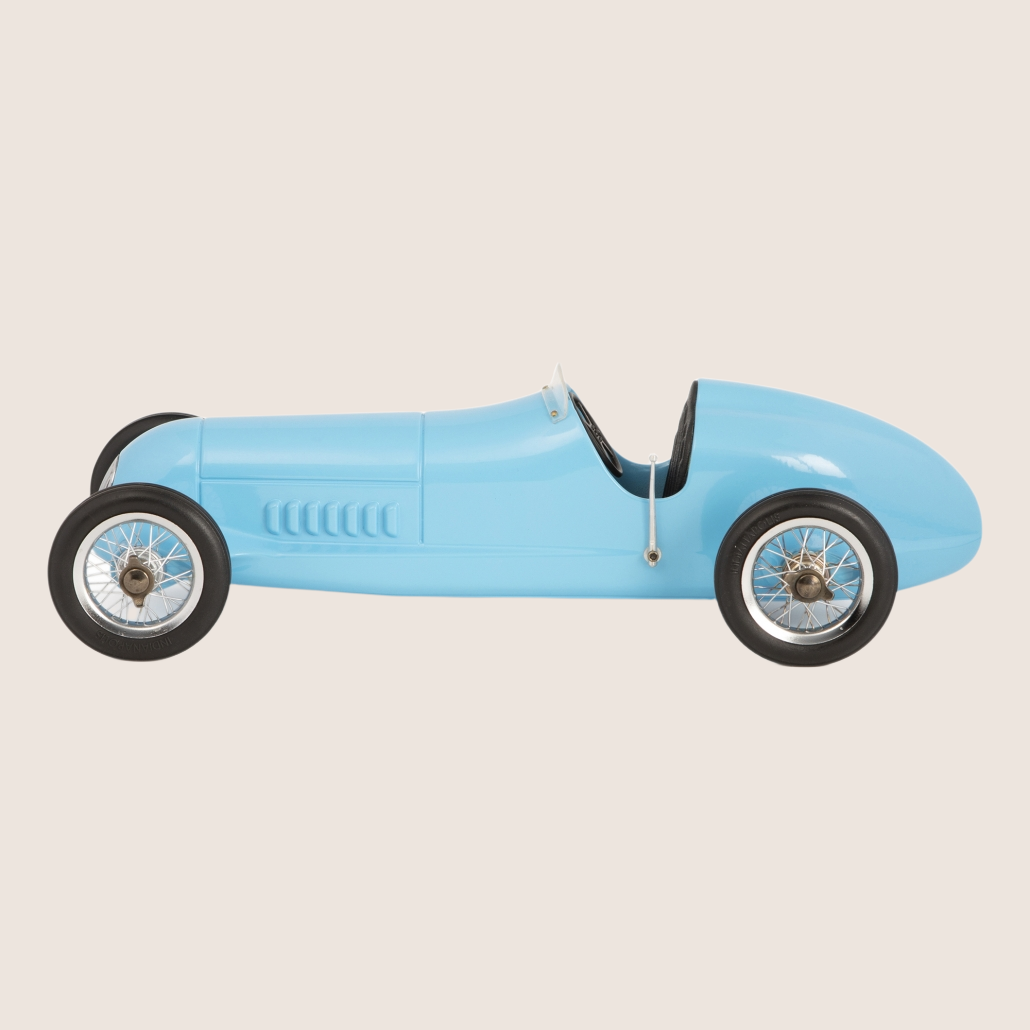 Blue Racer Bugatti Type 51 - Detailed model of the Bugatti Type 51 in classic blue color.