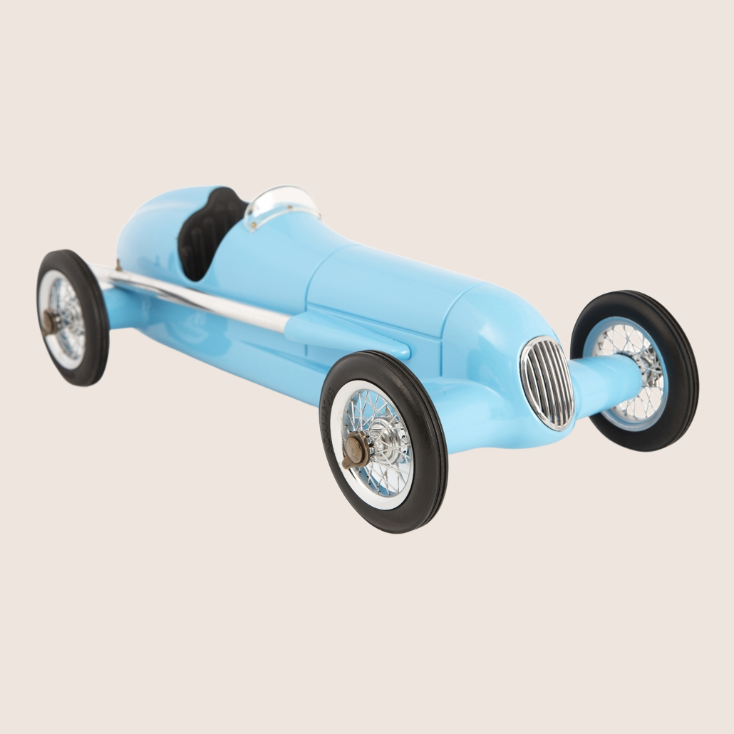 Blue Racer Bugatti Type 51 - Detailed model of the Bugatti Type 51 in classic blue color.