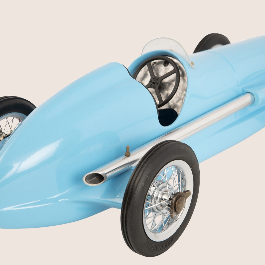 Blue Racer Bugatti Type 51 - Detailed model of the Bugatti Type 51 in classic blue color.
