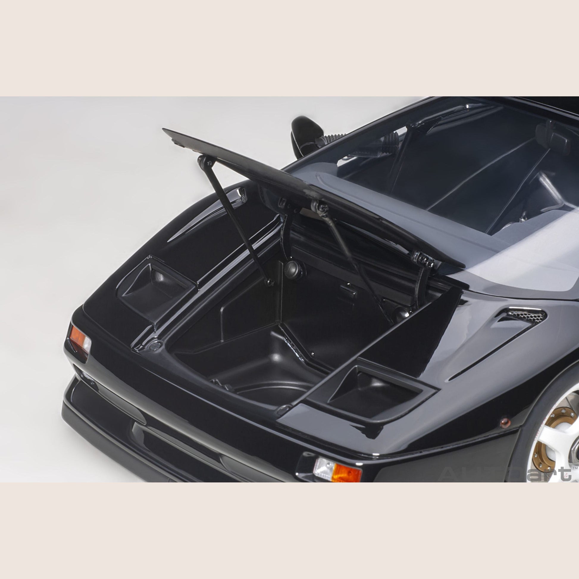 Lamborghini Diablo SE30 - 1999 1:18 - Highly detailed model of the Lamborghini Diablo SE30 from 1999.