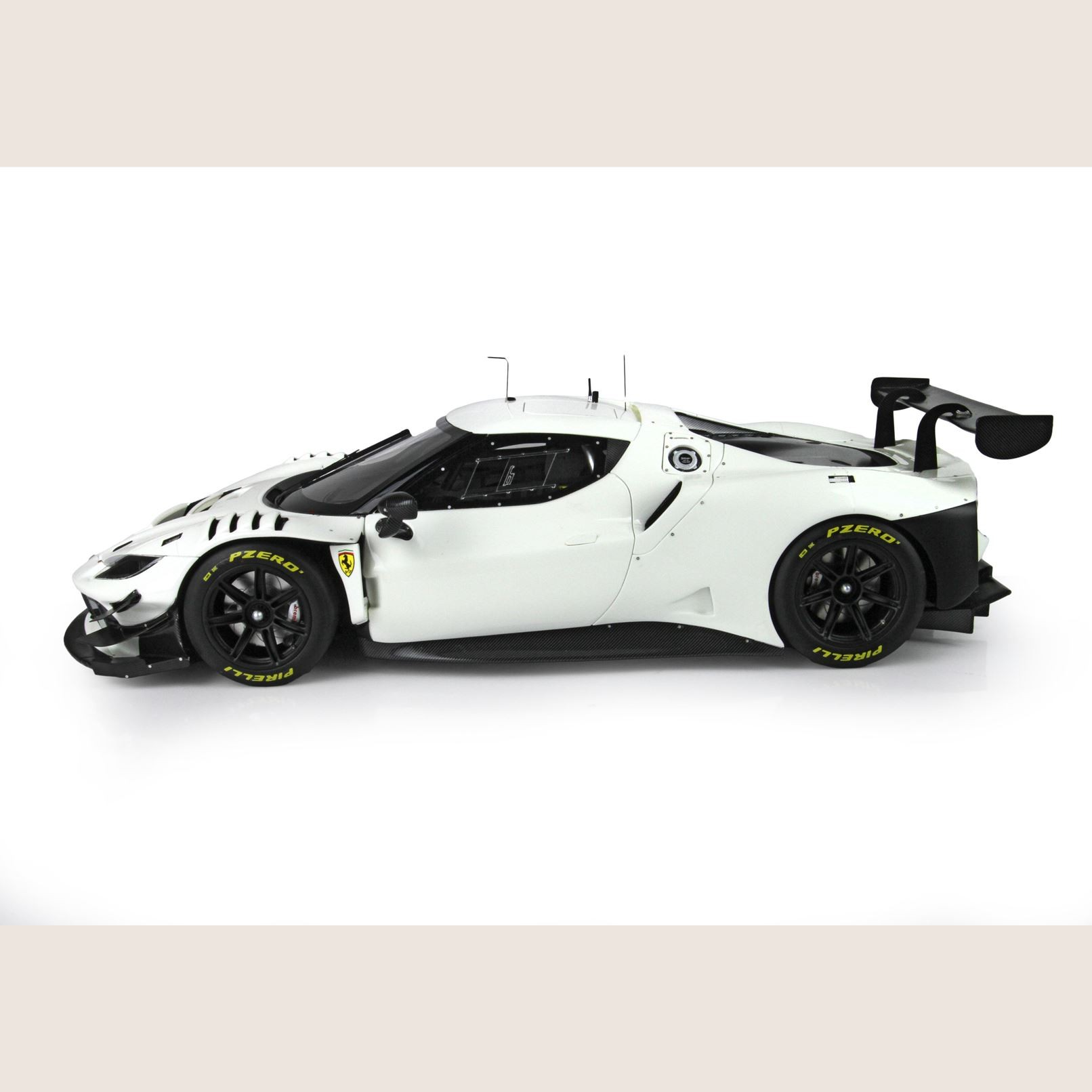 Limited BBR Rennsport Ferrari 296 GT3 2022 - 1:18 - Limited edition Ferrari 296 GT3 in 1:18 scale from BBR.