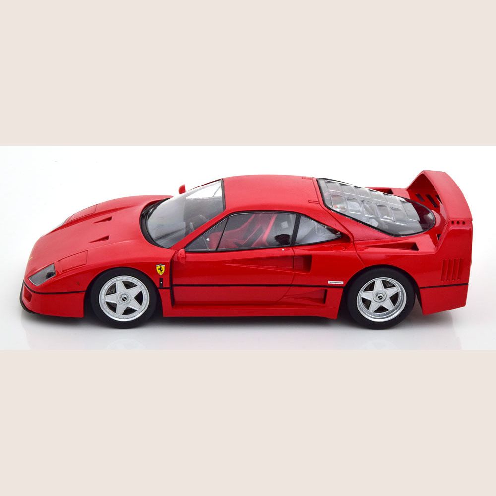 1:18 Ferrari F40 Red Seats 1987 Red - Exclusive 1:18 scale model of the Ferrari F40 from 1987 with red seats. A classic collector's model.