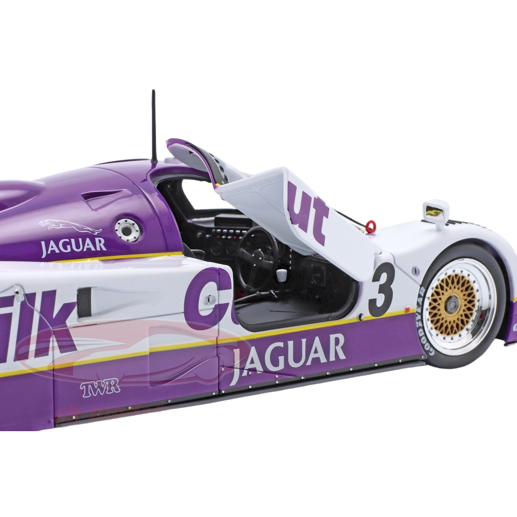Le Mans Jaguar XJR-12 Winner 24h Le Mans Brundle - Model of Jaguar XJR-12, winner of Le Mans.