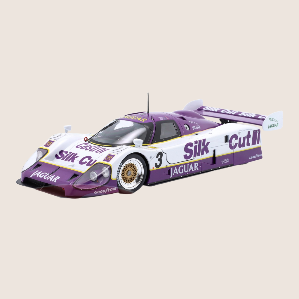Le Mans Jaguar XJR-12 Winner 24h Le Mans Brundle - Model of Jaguar XJR-12, winner of Le Mans.