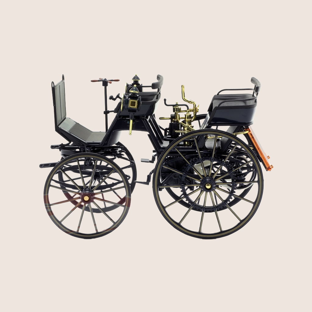 Mercedes Benz Daimler Motorkutsche (1886) - Historical model of Daimler's first motor vehicle from 1886.