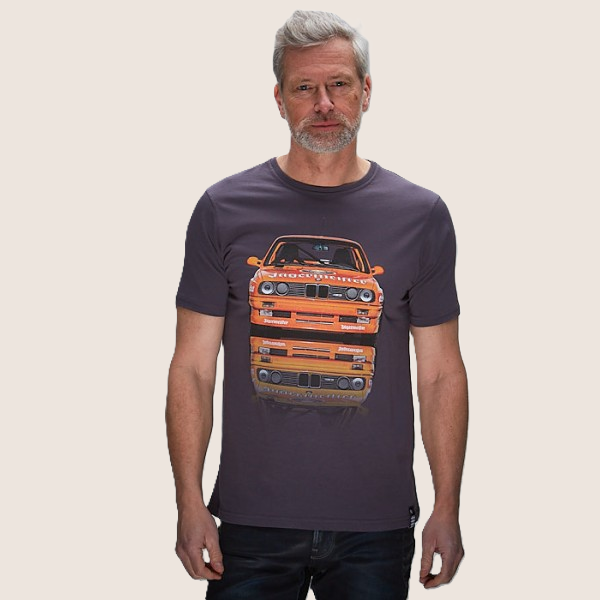 GrandPrix Originals ORC E30 EVO Grey T-shirt - Organic cotton, fitted cut and iconic Jägermeister design on BMW E30 Evo, made in Italy by ORIGINAL RACE® - perfect for motorsport fans and style-conscious car enthusiasts.