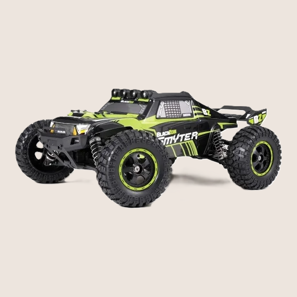 Smyter Blackzone Desert Remote Control - High-performance remote-controlled car for driving in rough terrain.